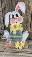 Load and play video in Gallery viewer, Spring Decoration, Easter Bunny centerpiece, Primitive wood bunny, Farmhouse Easter Bunny, Easter egg, wooden Bunny, Primitive Bunny decor
