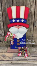 Load and play video in Gallery viewer, Uncle Sam, Patriotic decoration, Summer decor, Primitive wooden Uncle Sam, Americana, Fourth of July, Independance Day decor, Porch greeter
