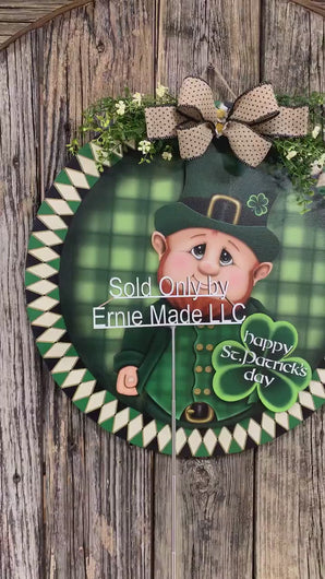 St. Patrick's Day Door Hanger - Saint Patrick's Day Door Hanger - Leprechaun Door Hanger - Personalized Door Hanger - Spring Door shops Hanger