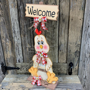 Farmhouse chicken decoration, Rooster decor, chicken decor, Farmhouse sign, wooden chicken, primitive chicken, kitchen rooster centerpiece,