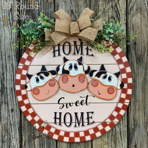 Front door hanger, Farmhouse cow door decor, Wood round, shiplap decor, Housewarming gift, Cow wreath, Cow decor, Farm door sign with cows