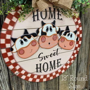 Front door hanger, Farmhouse cow door decor, Wood round, shiplap decor, Housewarming gift, Cow wreath, Cow decor, Farm door sign with cows