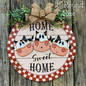 Front door hanger, Farmhouse cow door decor, Wood round, shiplap decor, Housewarming gift, Cow wreath, Cow decor, Farm door sign with cows